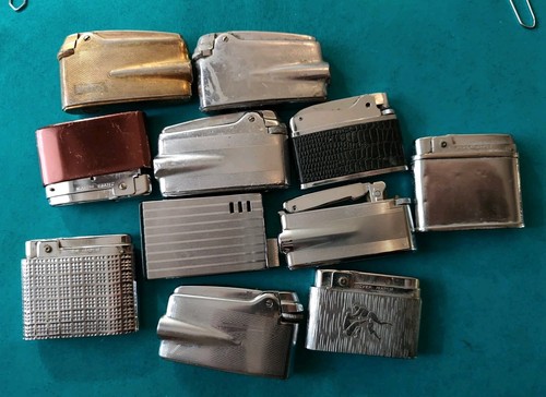 Lot briquets gaz incomplets - 11,