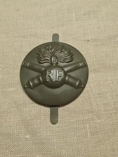 Insigne, Attribut, Rondache