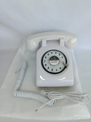 Téléphone fixe rétro