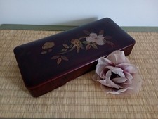 boîte en bois laqué  à