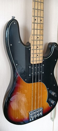 Dimargio front hipshot squier - front,