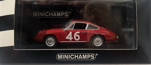Minichamps 430676746 - minichamps,
