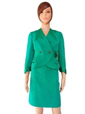 Tailleur jupe et blazer vert |