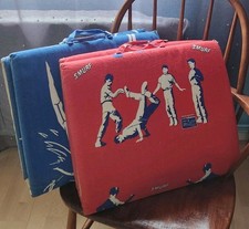 Lot 2 Tapis Pliants Vintage