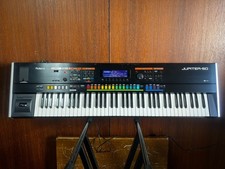 Roland Jupiter 50 76 touches