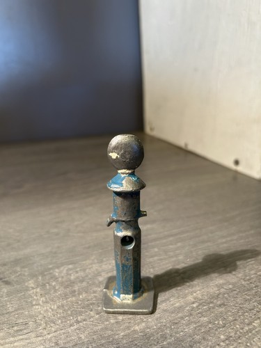 Dinky toys ancienne pompe - dinky,