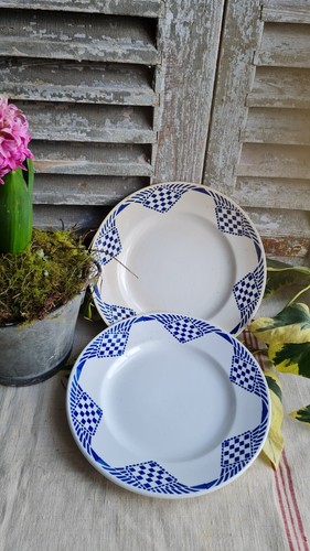 Anciennes assiettes plates - 2,