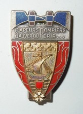INSIGNE SAPEURS POMPIERS DE PARIS - POUR COLLECTION - OBSOLETE -