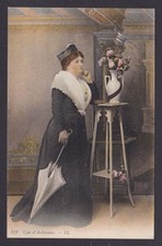 Carte postale, costume