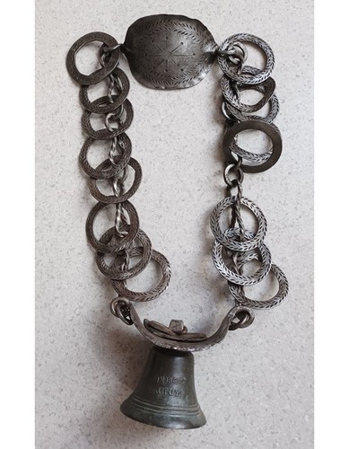 Sonnaille collier de bovin - sonnaille,