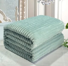 MIULEE Couverture Plaid Flanelle Velours Lit Canapé Chambre Douce 160x200cm Vert