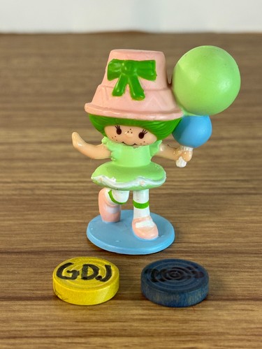 Strawberry shortcake miniature - strawberry,