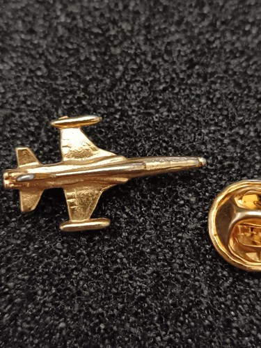 Pin pins enamel - pin's, 64