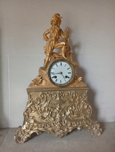 Jolie pendule ancienne bronze - jolie,