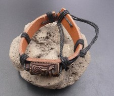 Bracelet Tiki en cuir et