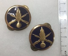 FRANCE INFANTERIE - paire d’insignes disque de col INFANTERIE