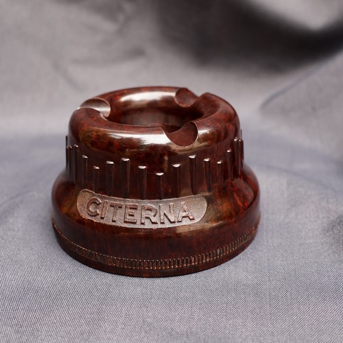 Cendrier réservoir marque - cendrier,