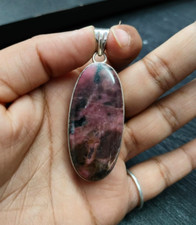 Pendentif ovale en argent