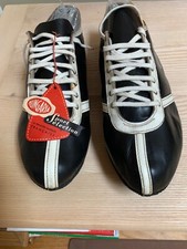 Chaussures à pointes