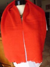 echarpe  Benetton    132  x  23  cms   polaire