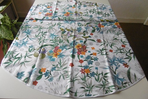 Nappe ronde 160cm - , taches