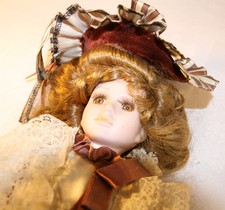 POUPEE TETE MAINS PIEDS