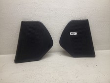 Cache haut parleur porte avant