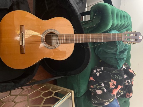 Alhambra classical guitar - classical,