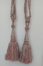 Paire d'embrasse de rideau cordon rose gris ecru   avec pompons HOULES