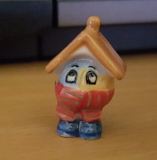 Fève - ISOLATION  ♥ Série L´ AVENIR D´ UNE BELLE PLANETE 2010 ....   (Ref. 1781)