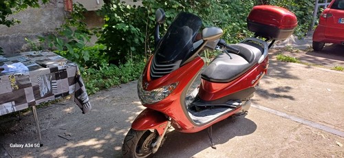Vend toutes pieces scooter - pieces,