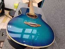 Guitare acoustique électrique