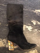 Tres belle bottes daim noir