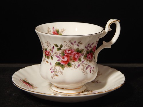 Royal albert porcelaine - royal,