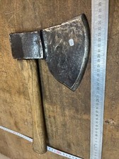 hache axe OLD TOOL outil ancien HACHE  De Charpentier Droitier( Ref N°47