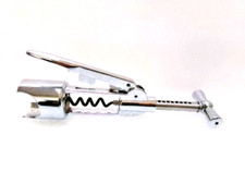 Tire bouchon à levier et