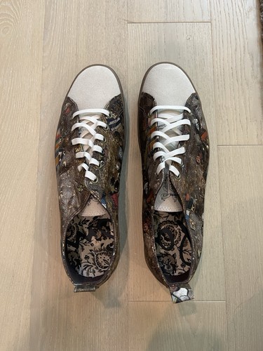 100 authentic bnwt paul - 100%,