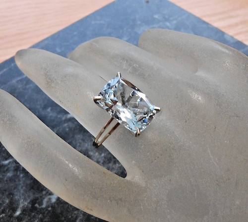 Bague blanc 18k aigue - ,
