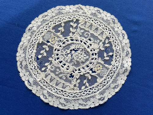 Ancien petit napperon tulle - ancien,