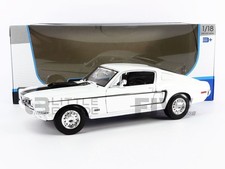 MAISTO 1/18 - FORD MUSTANG GT