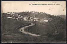 CPA Saint-Clément-les-Places, Vue générale du village et des collines environna 