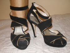 Belles et élégantes chaussures à talons Marque Morgan T 36