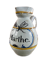 Ancien pichet en faïence de