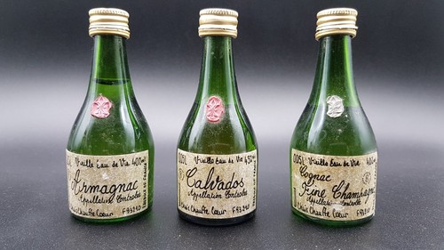 Lot mignonnettes vieille - vieille, eau