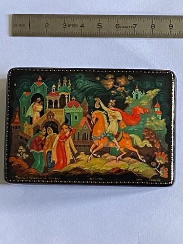 Boîte laquée russe - laquée,