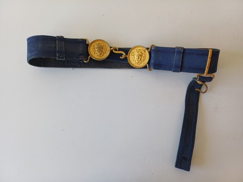 Beau ceinturon grande - de, tenue