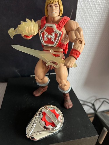 Thunder punch man motuc - thunder, he