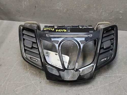 Enjoliveur commande autoradio