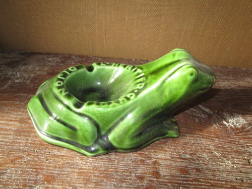 Cendrier ancien grenouille