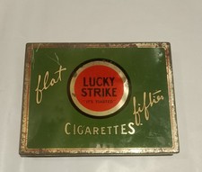 Ancienne boîte métallique